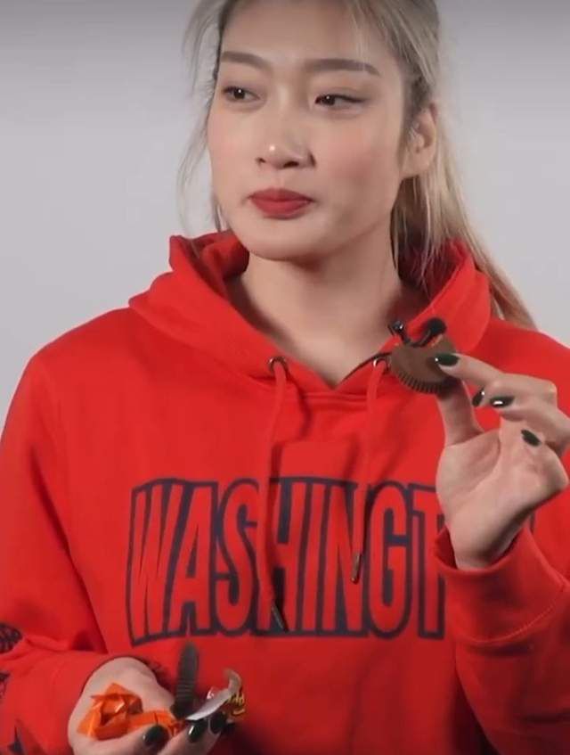 意媒：罗马提前结束租借 阿兹蒙或在冬窗租借加盟博洛尼亚意媒《米兰体育报》消息，今年夏窗租借加盟罗马的伊朗前锋阿兹蒙，将在冬窗提前结束租借离开罗马，母队勒沃库森或在冬窗将阿兹蒙租借至博洛尼亚继续锻炼。